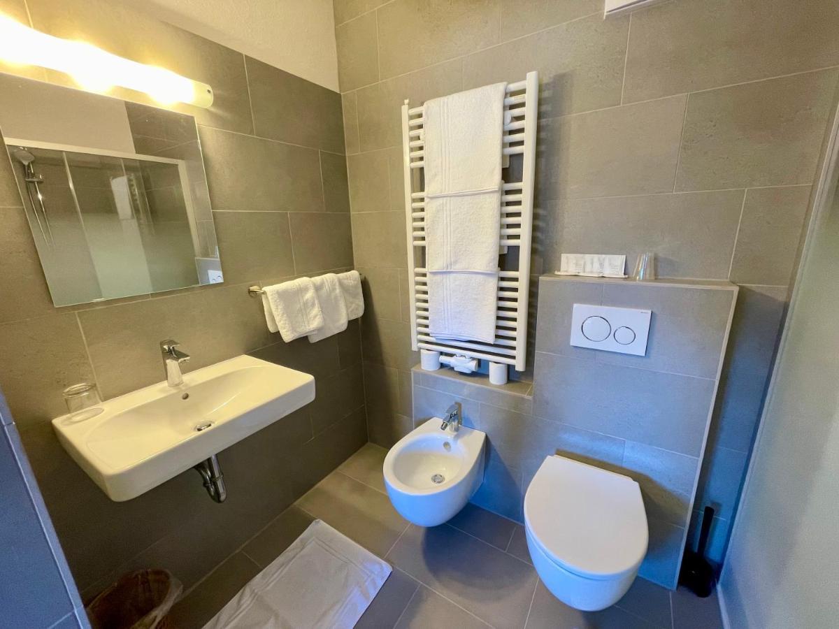 Transit Rooms - Your Stopover Sterzing Exteriör bild