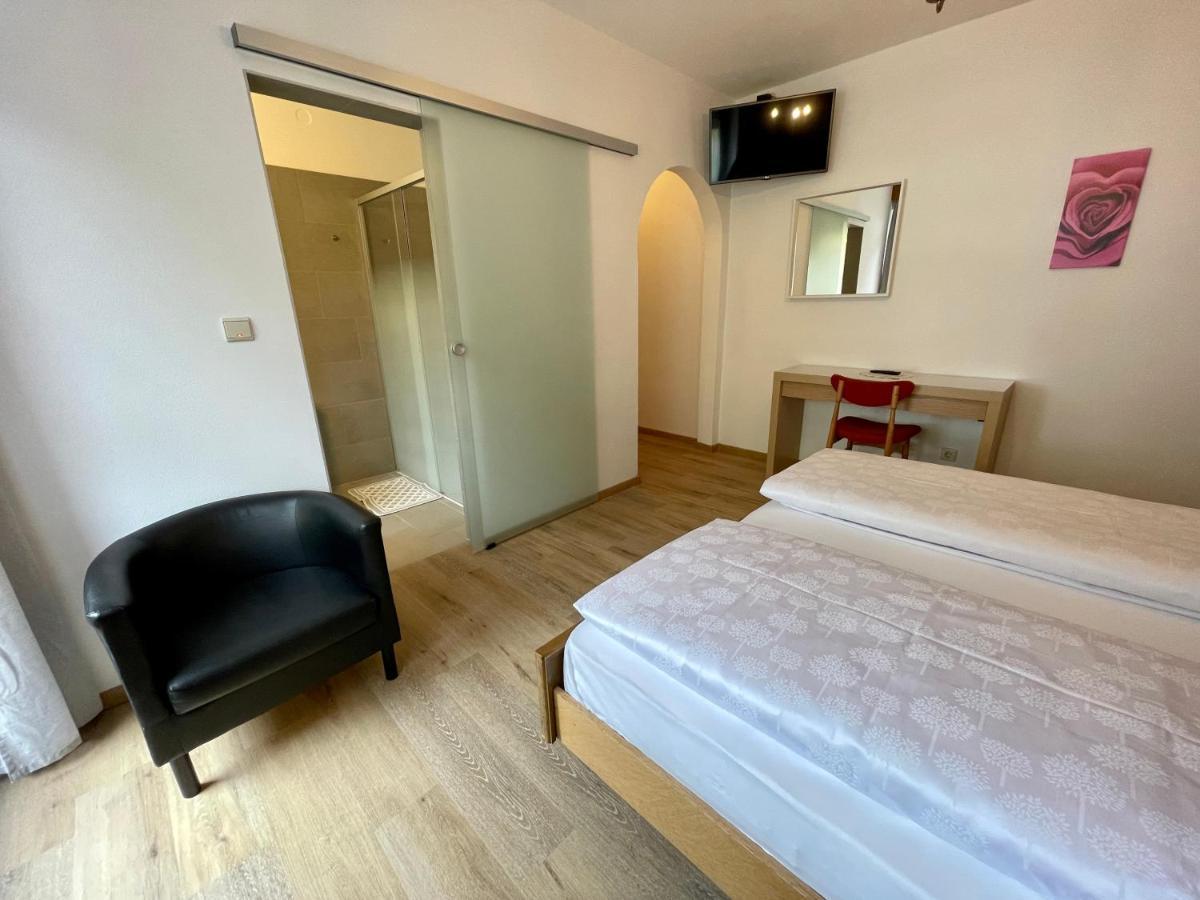 Transit Rooms - Your Stopover Sterzing Exteriör bild